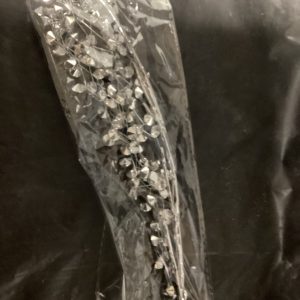 20” silver strand pick spray crystal