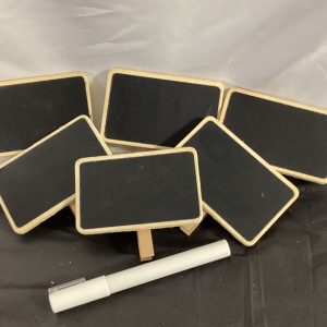 Pack of 6 clothespin chalkboards with chalk marker