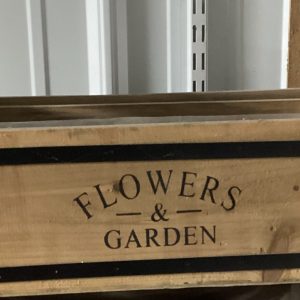 Set of 2 Wooden Flowers and Garden Planter
